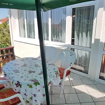 Hotel Holiday House Fogarasi