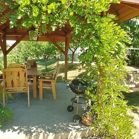Holiday House Fogarasi