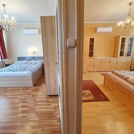 Holiday House Fogarasi Vonyarcvashegy